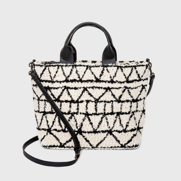 Universal Thread Handbags - Universal Thread Jacquard Print Paxton Tote Handbag NWT